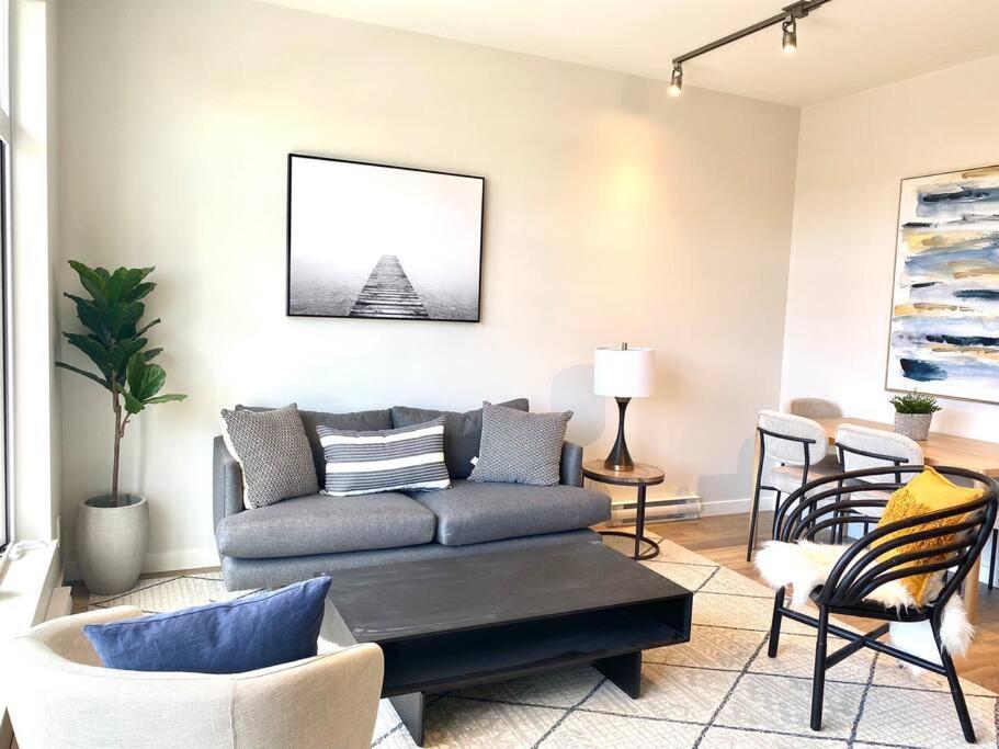 Apartment Lovely Brand New *